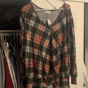3x Christmas Maurice’s shirt